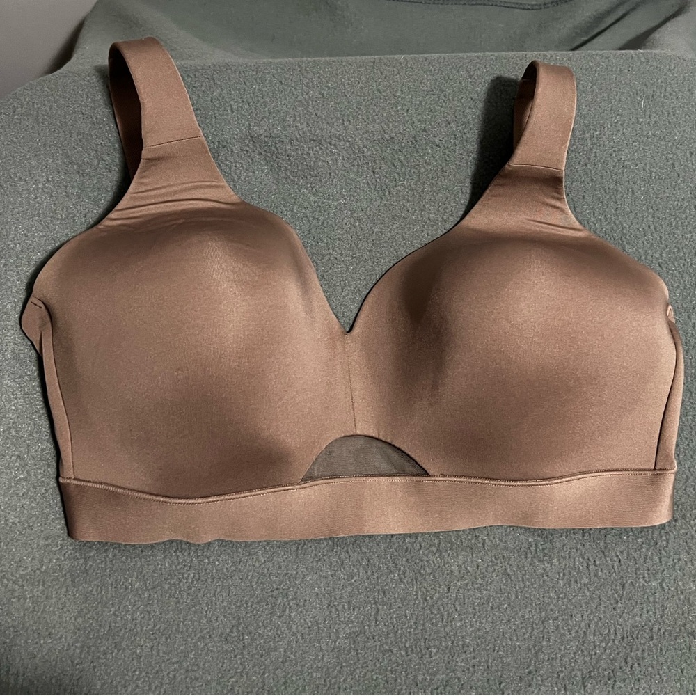 Cacique "Comfort Bliss lightly lined no wire" bra, size 36DDD